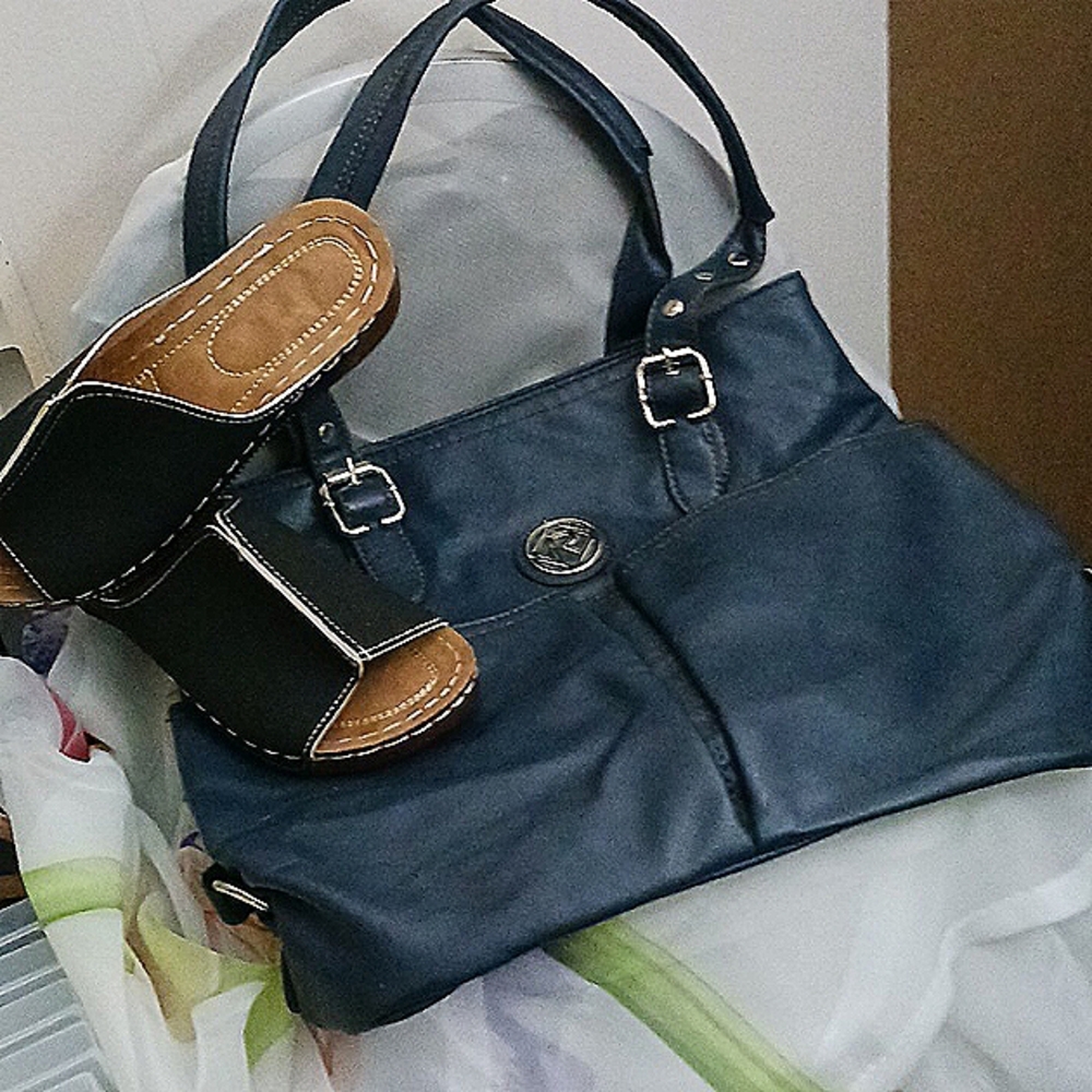 Relic Tote bag